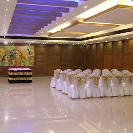 Hotel Doubloon Thiruvananthapuram Exterior photo